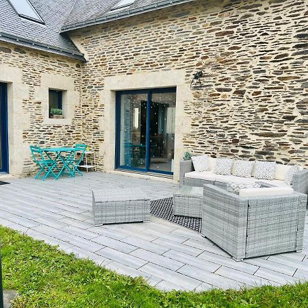 La Chapelle-Caro Au Petit Bonheur De Claire Et Jo Bed & Breakfast エクステリア 写真
