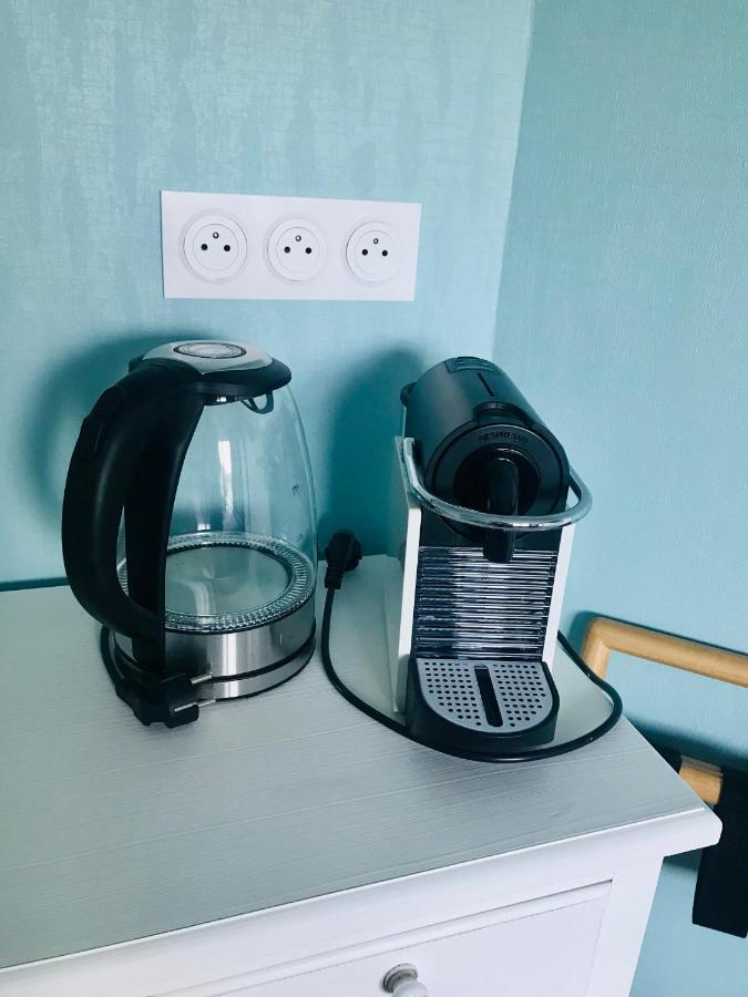 La Chapelle-Caro Au Petit Bonheur De Claire Et Jo Bed & Breakfast エクステリア 写真