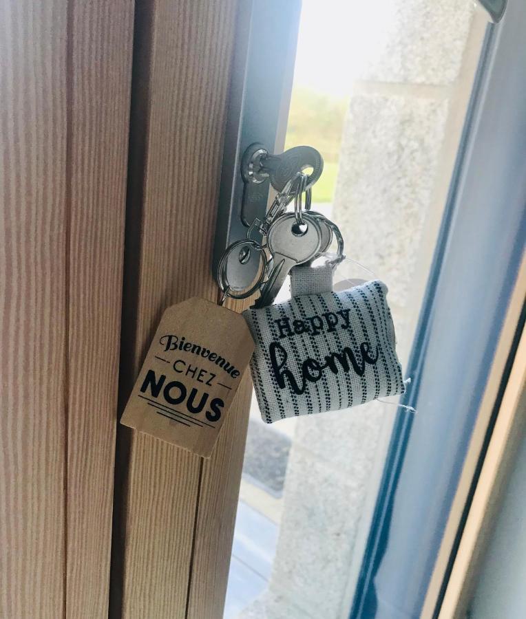 La Chapelle-Caro Au Petit Bonheur De Claire Et Jo Bed & Breakfast エクステリア 写真