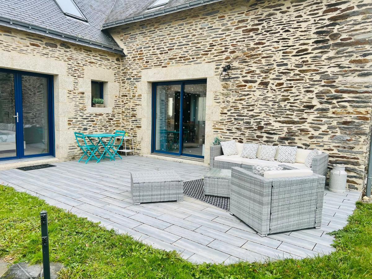 La Chapelle-Caro Au Petit Bonheur De Claire Et Jo Bed & Breakfast エクステリア 写真